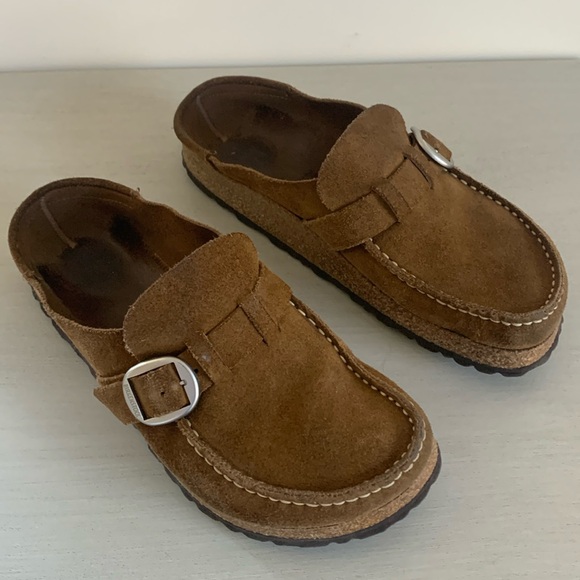 Birkenstock Buckley Clog in “Tea” Colored Suede - Picture 3 of 9